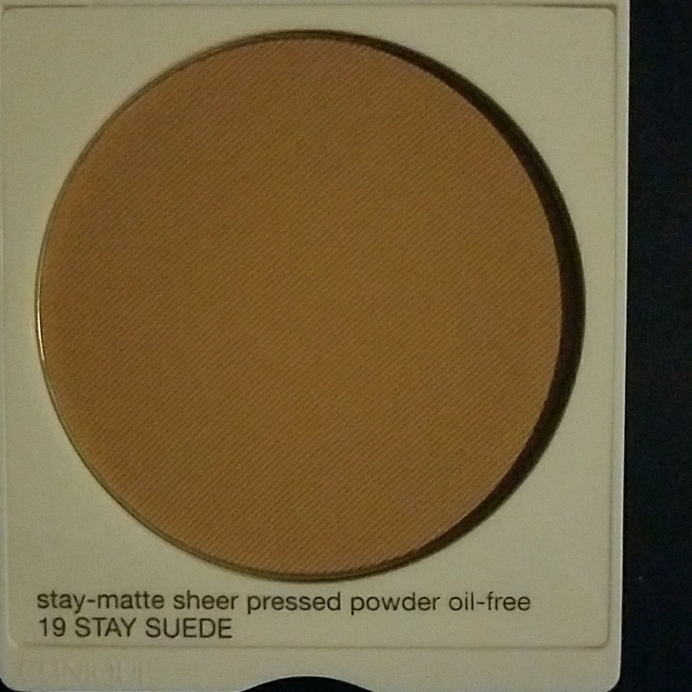 CLINIQUE STAY MATTE SHEER PRESSED POWDER 19 SUEDE